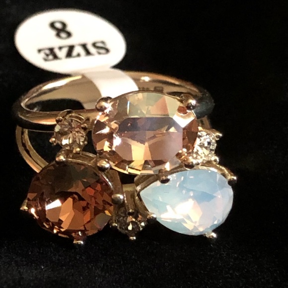 NWT 14 KT gold plated ring + Swarovski crystals. - Picture 4 of 4